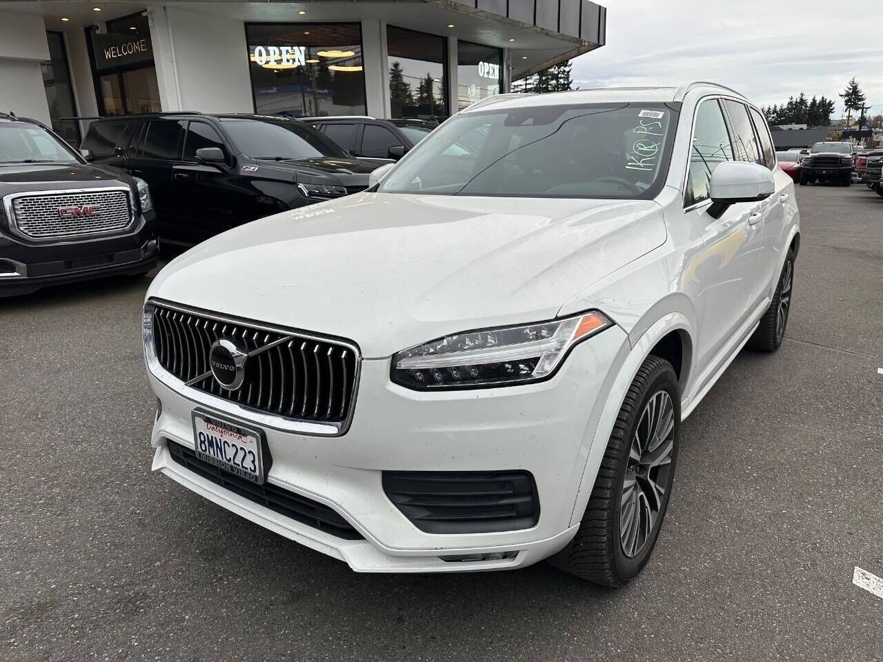 2020 VOLVO XC90