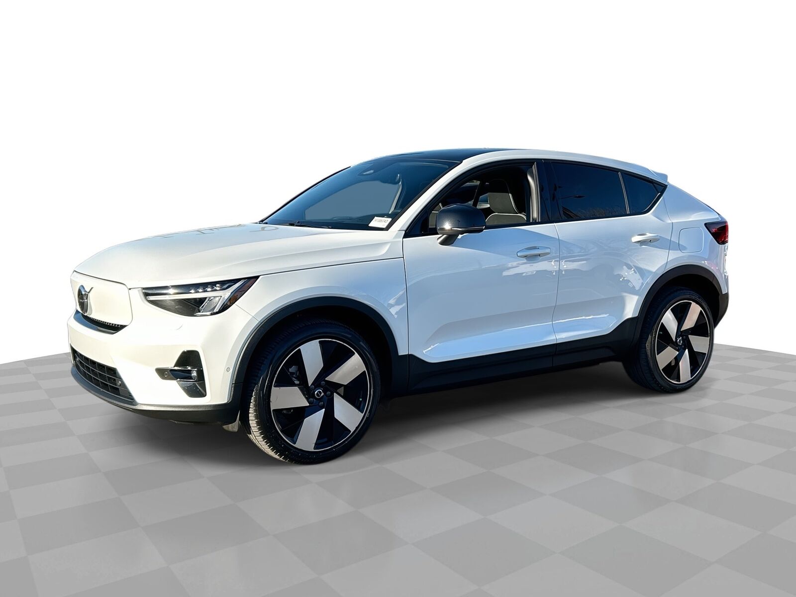 2023 VOLVO C40