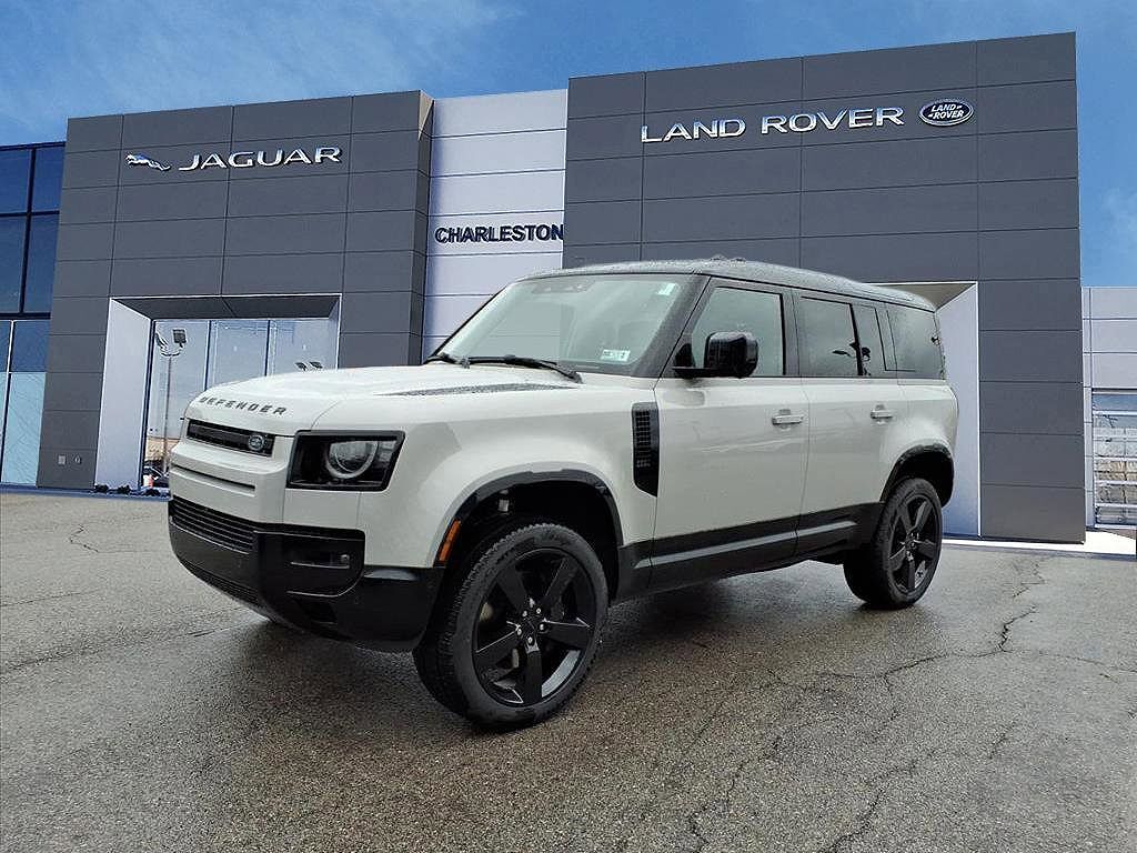 2026 LAND ROVER Defender