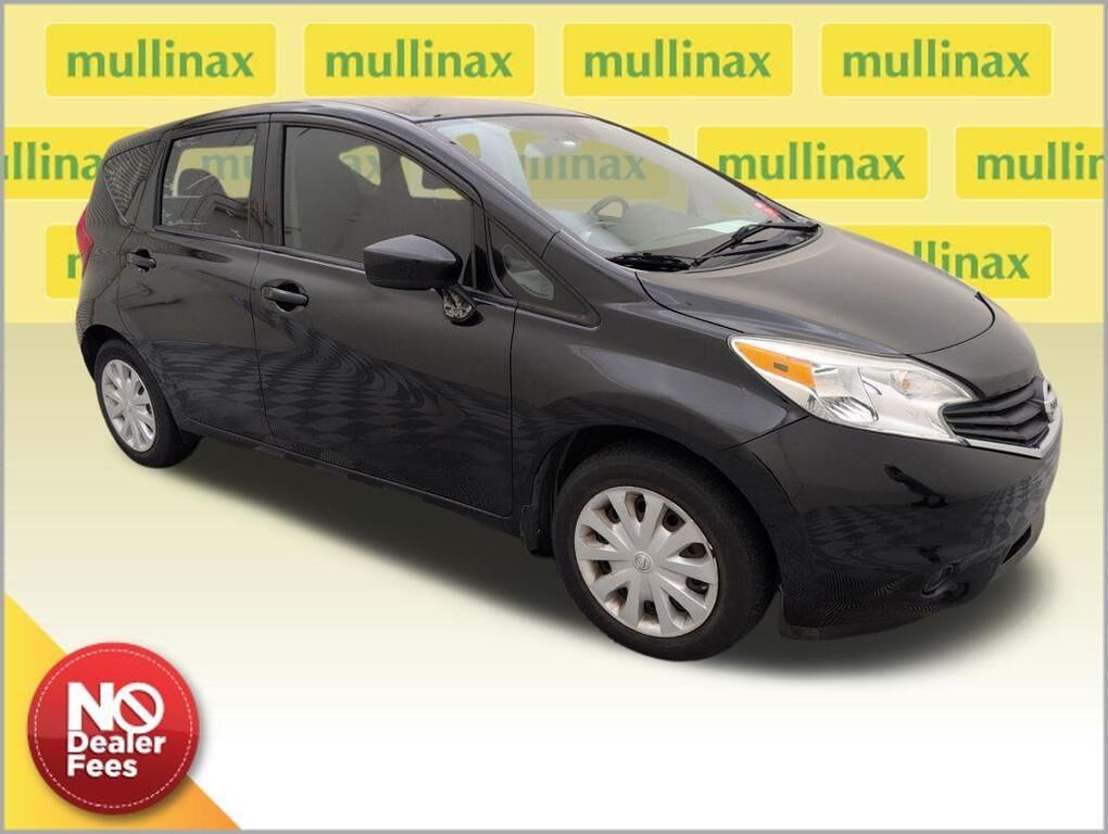 2016 NISSAN Versa