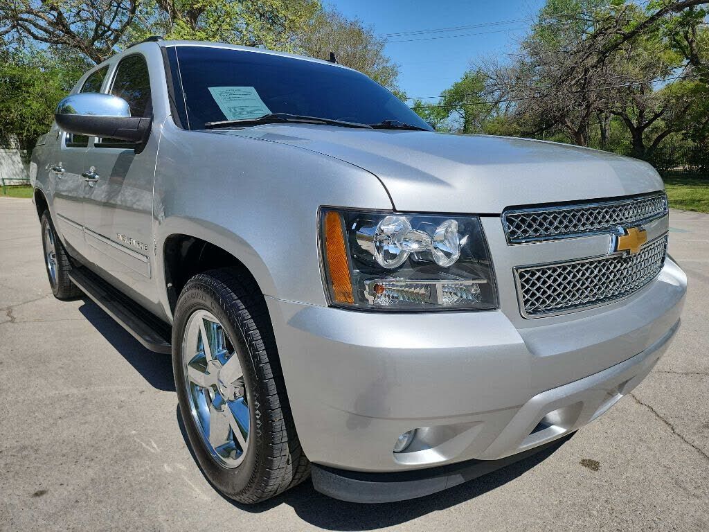 2013 CHEVROLET Avalanche