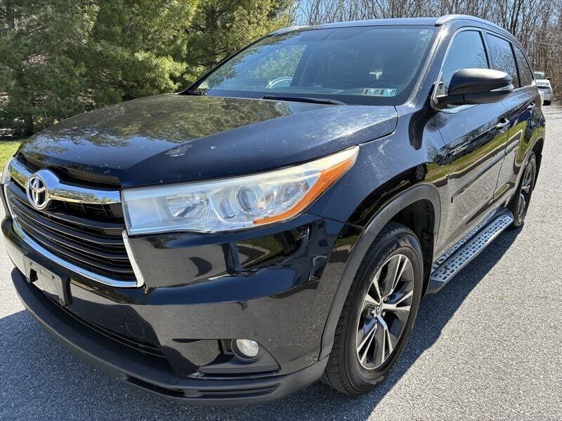2016 TOYOTA Highlander