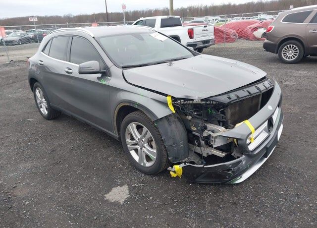 2016 MERCEDES-BENZ GLA-Class