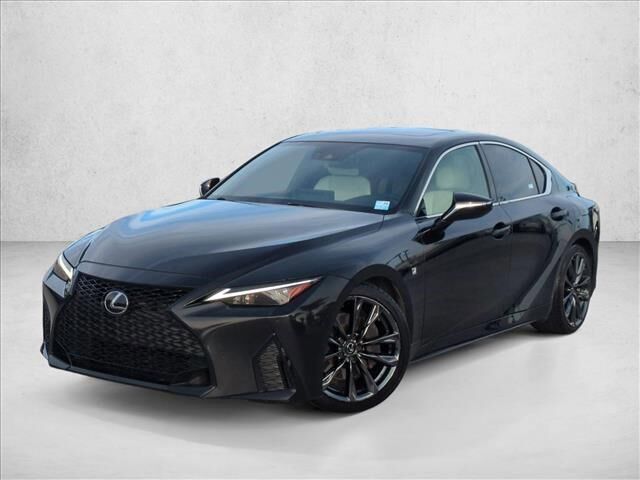 2022 LEXUS IS