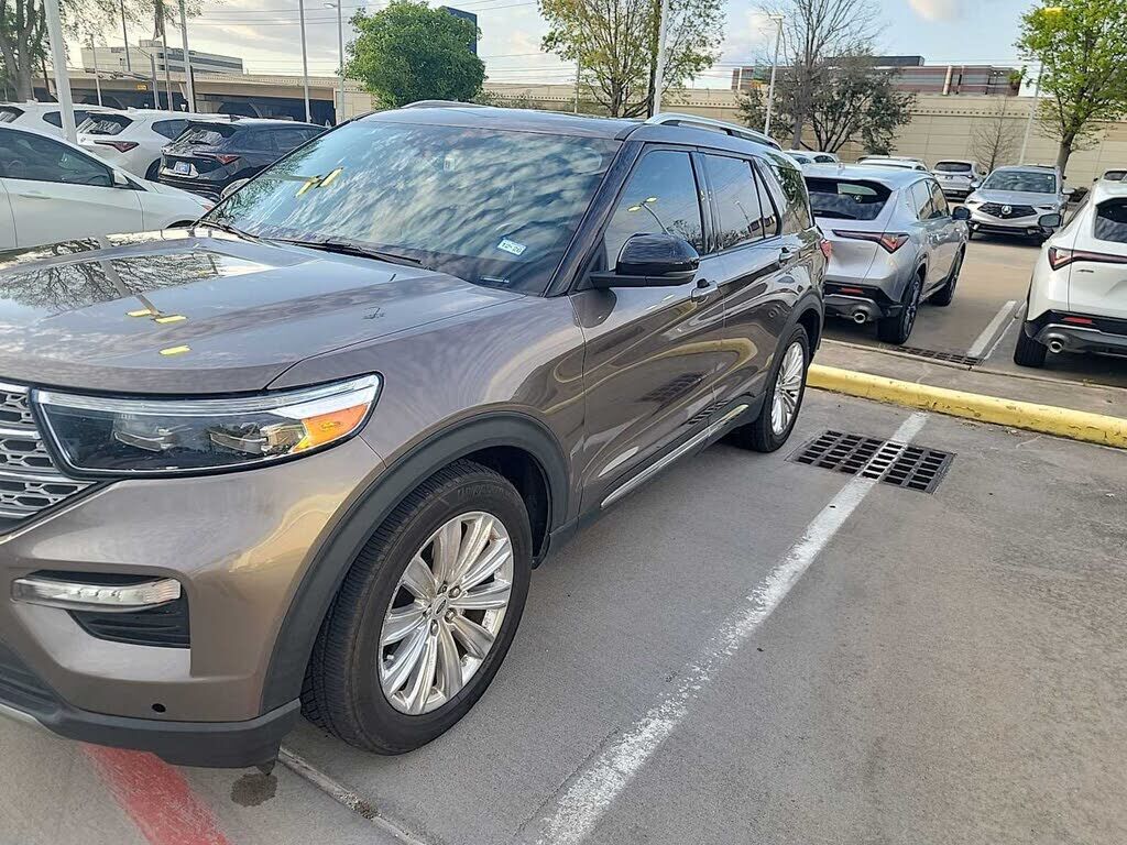 2021 FORD Explorer