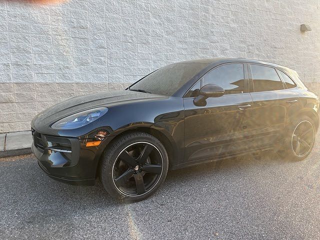 2019 PORSCHE Macan