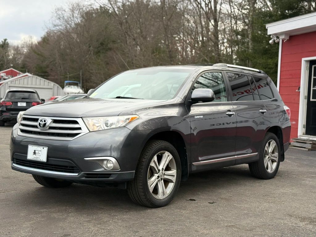 2011 TOYOTA Highlander