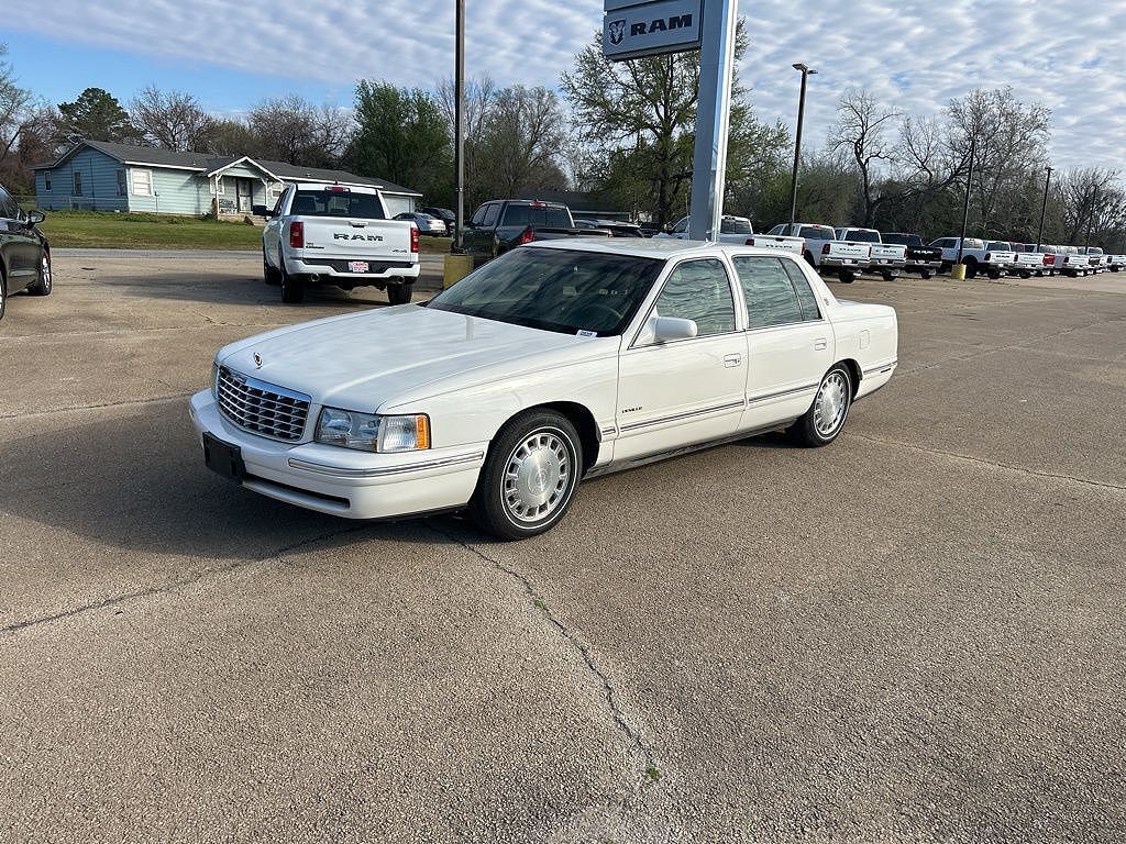 1997 CADILLAC Deville