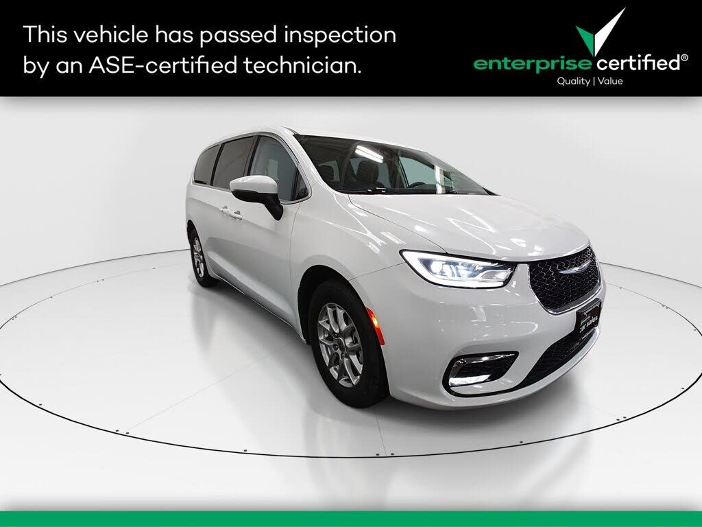 2023 CHRYSLER Pacifica