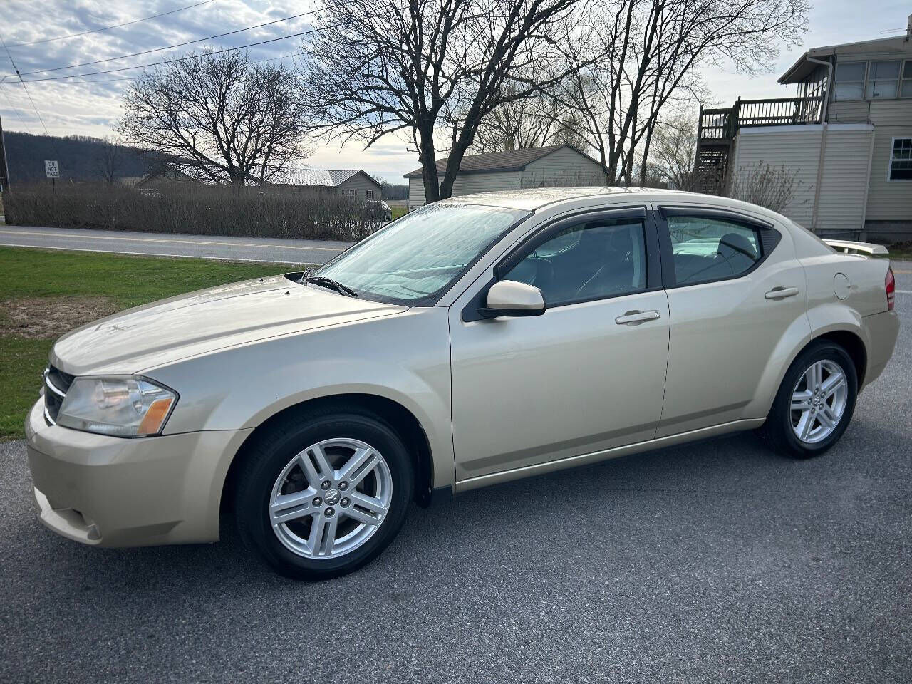 2010 DODGE Avenger