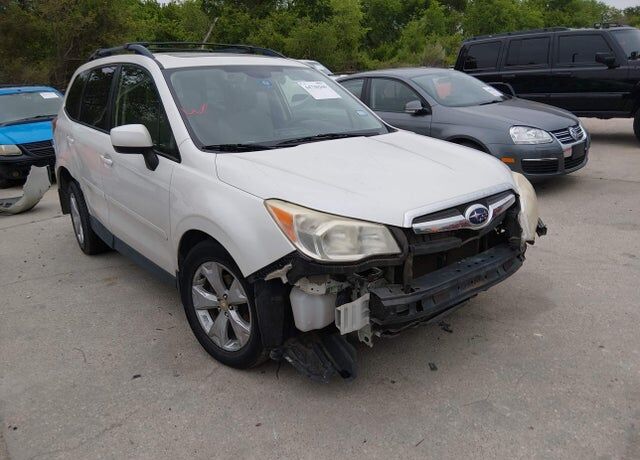 2015 SUBARU Forester