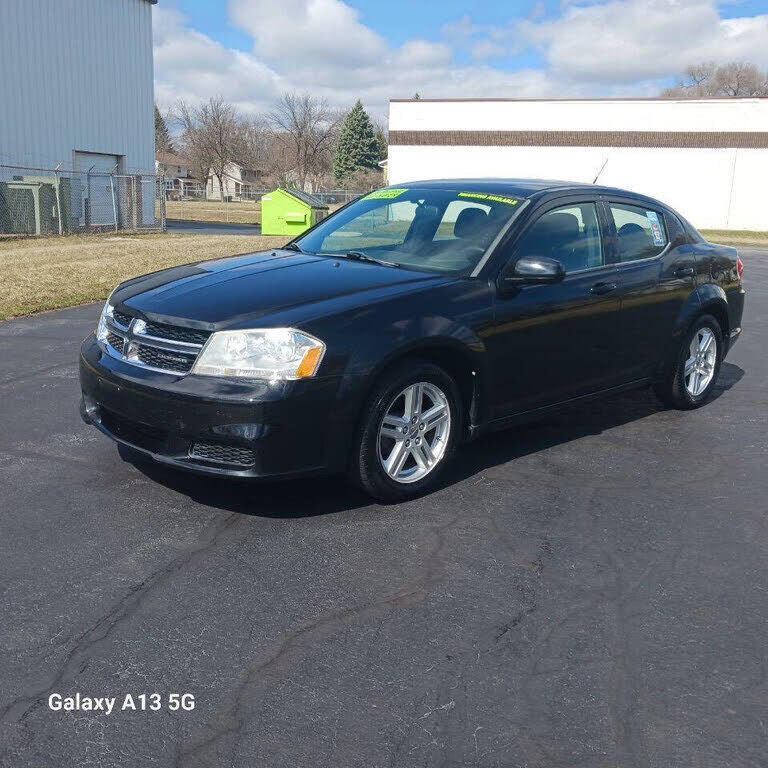 2011 DODGE Avenger