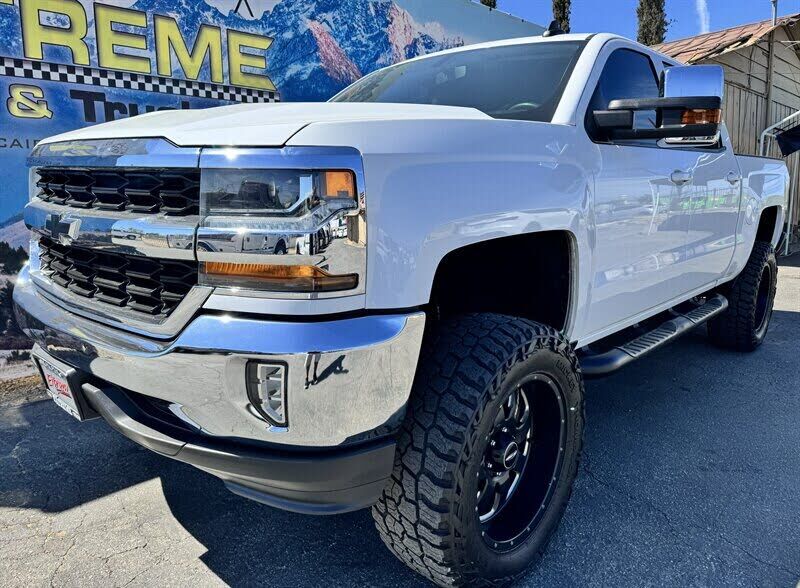 2018 CHEVROLET Silverado