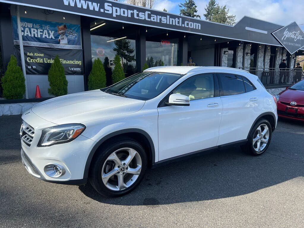 2020 MERCEDES-BENZ GLA-Class