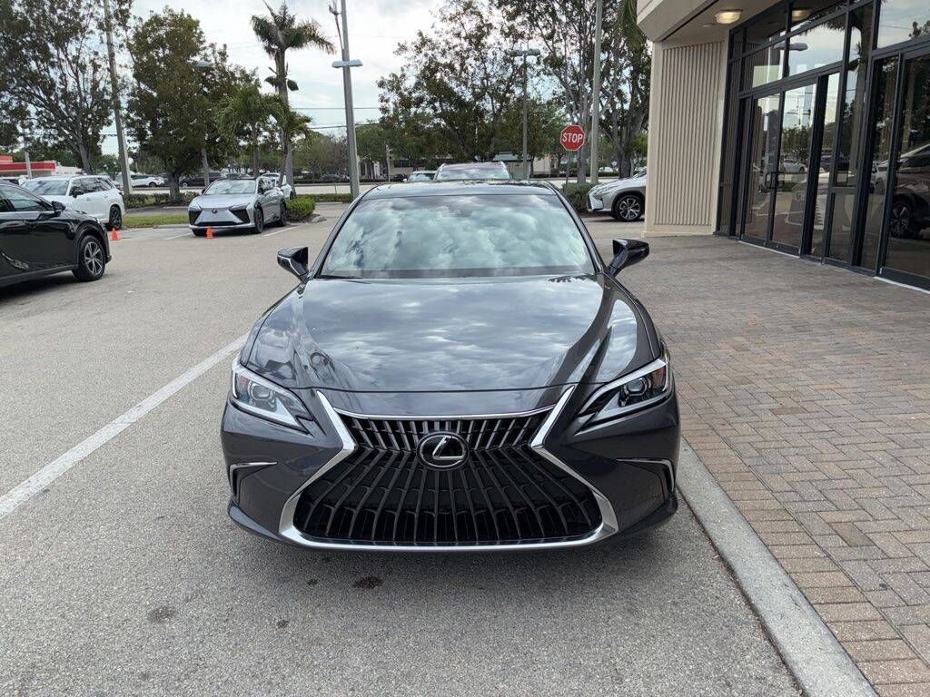 2023 LEXUS ES