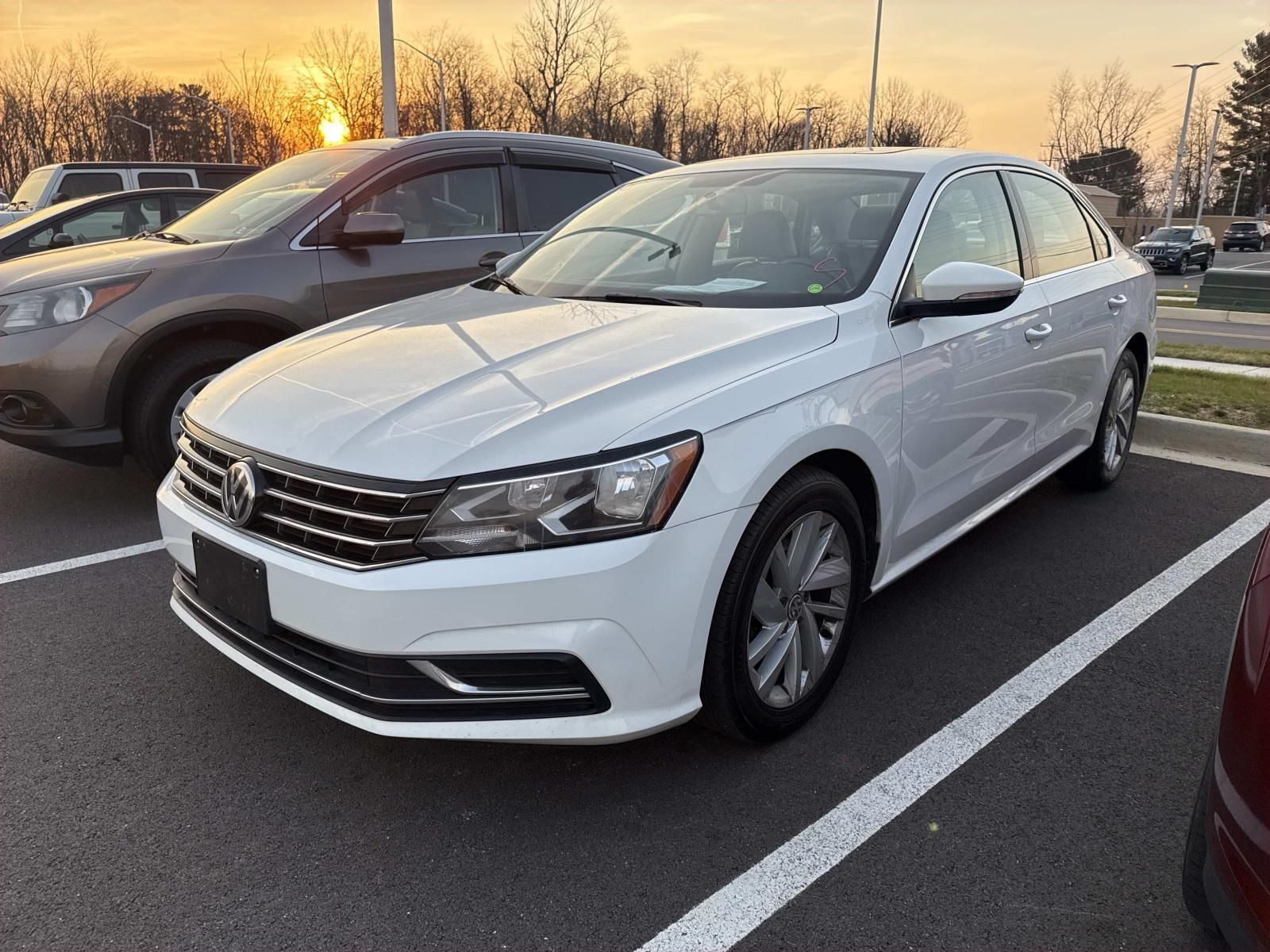 2018 VOLKSWAGEN Passat