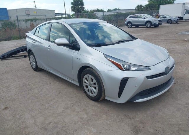 2019 TOYOTA PRIUS