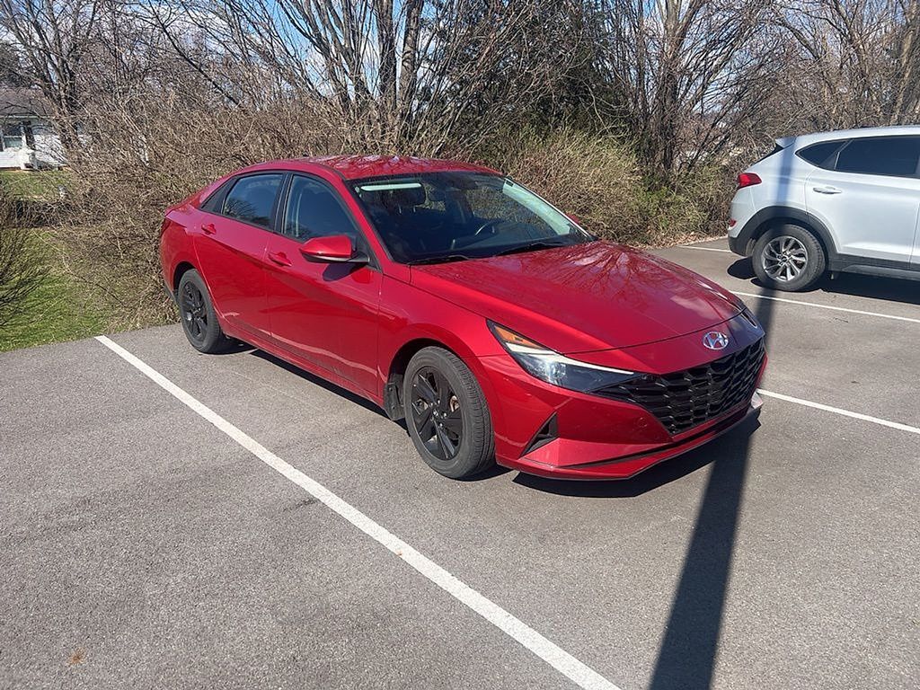 2021 HYUNDAI Elantra
