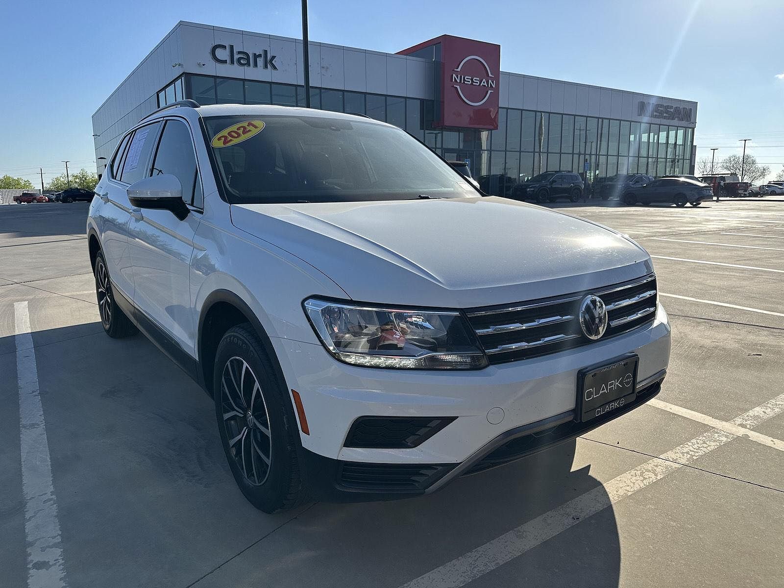 2021 VOLKSWAGEN Tiguan
