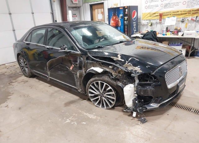 2017 LINCOLN Continental