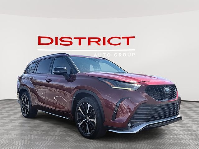 2021 TOYOTA Highlander