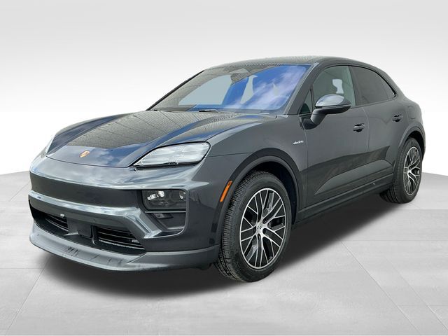 2026 PORSCHE Macan