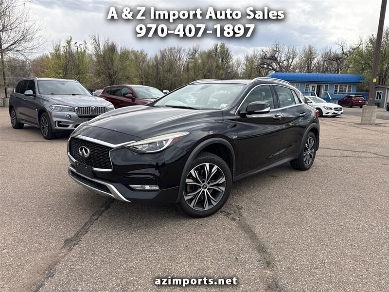 2017 INFINITI QX30