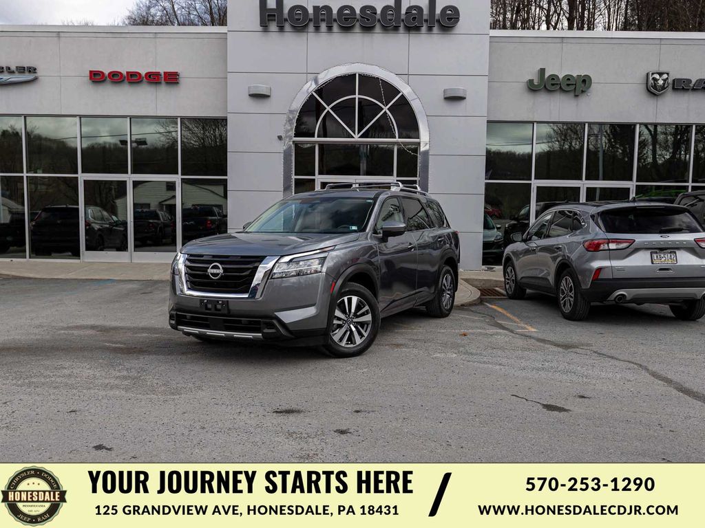 2023 NISSAN Pathfinder