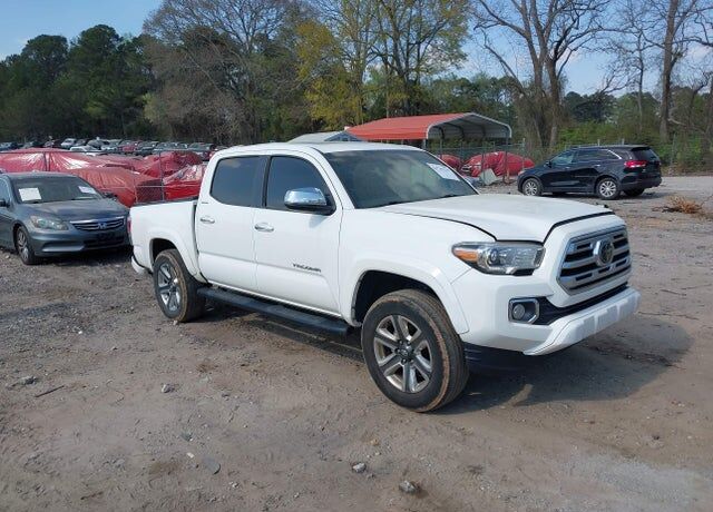 2018 TOYOTA Tacoma