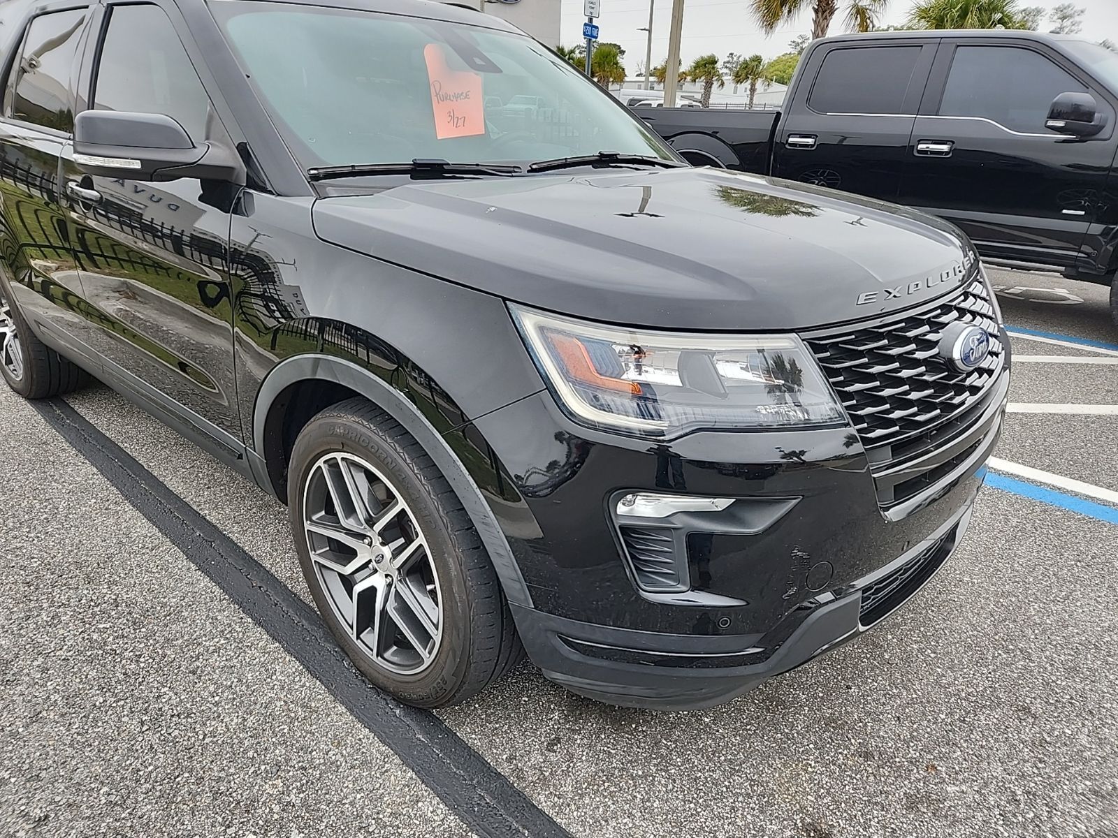 2018 FORD Explorer