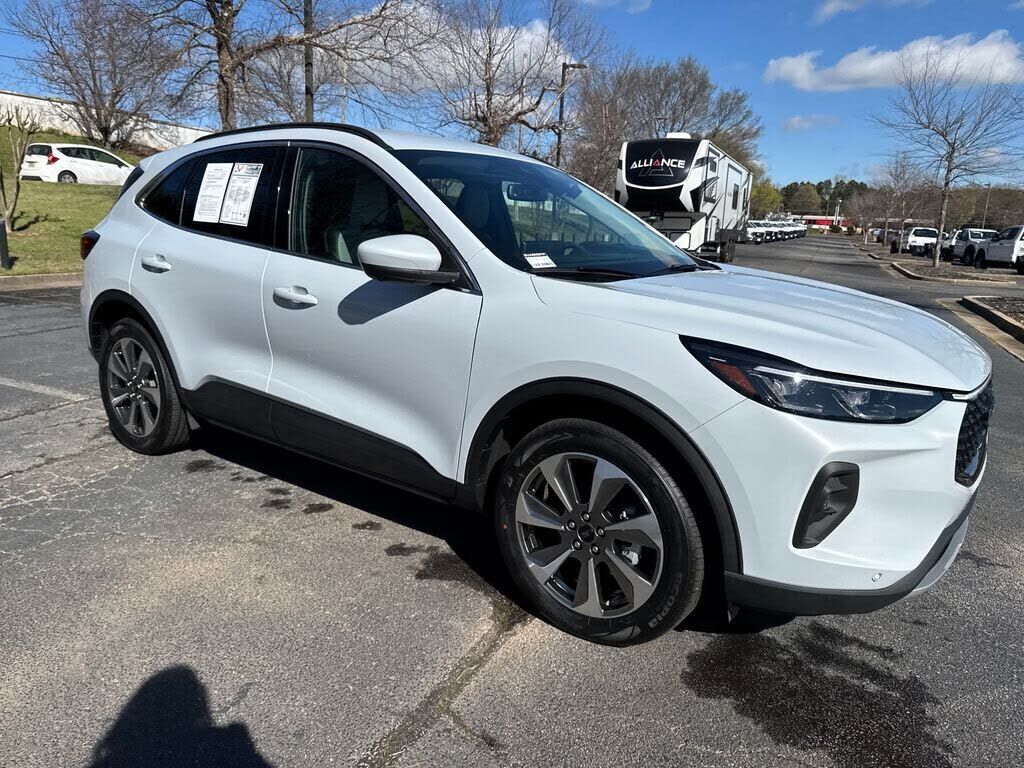 2025 FORD Escape