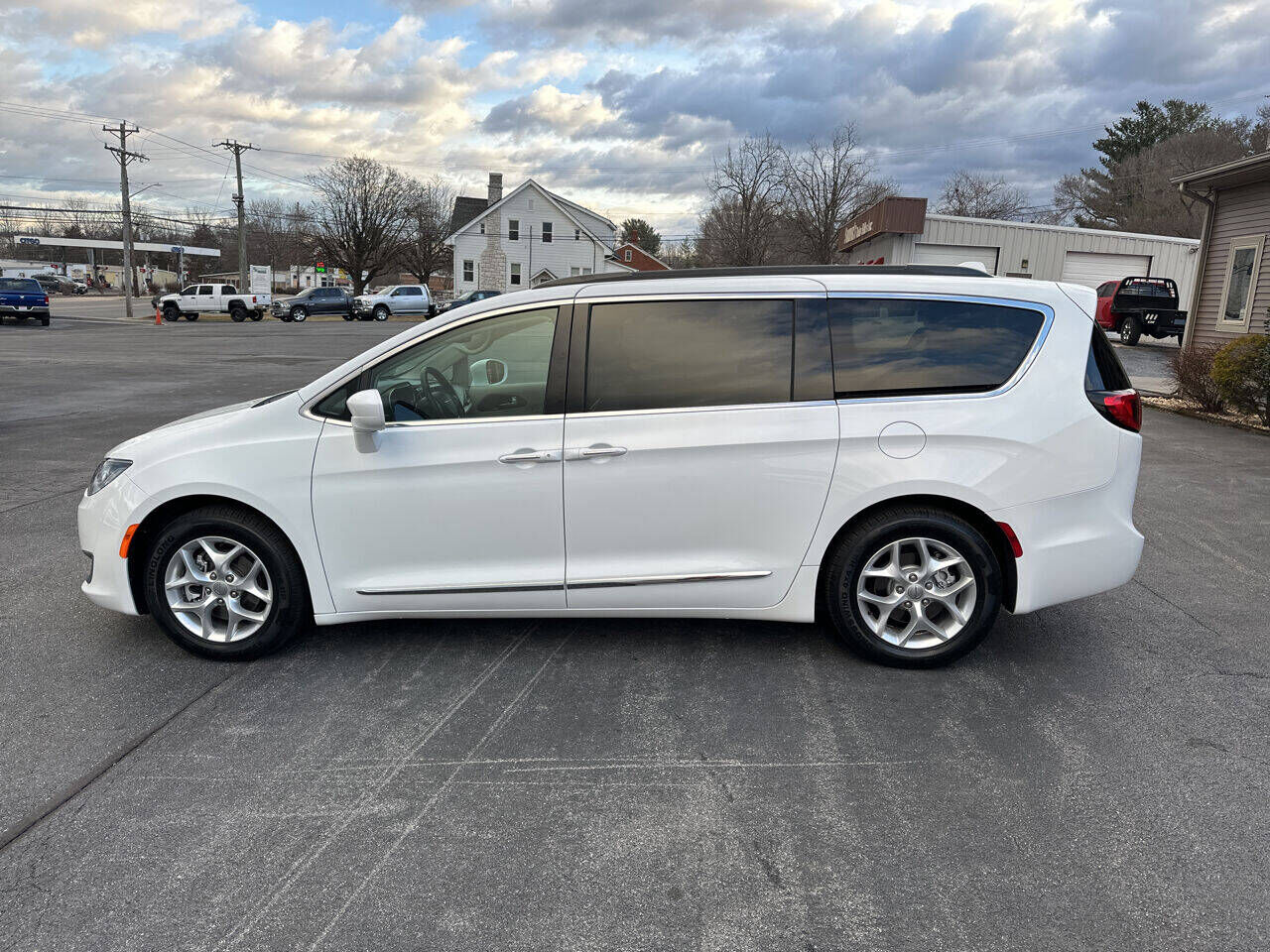 2017 CHRYSLER Pacifica