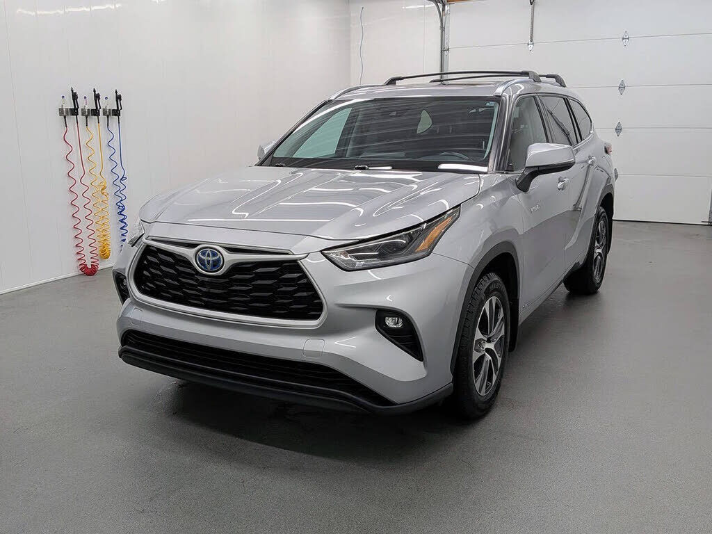 2021 TOYOTA Highlander