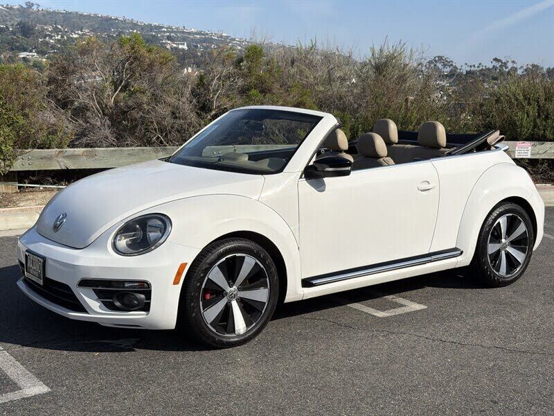 2013 VOLKSWAGEN Beetle