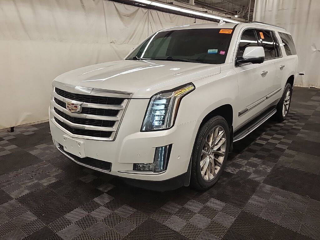 2018 CADILLAC Escalade ESV