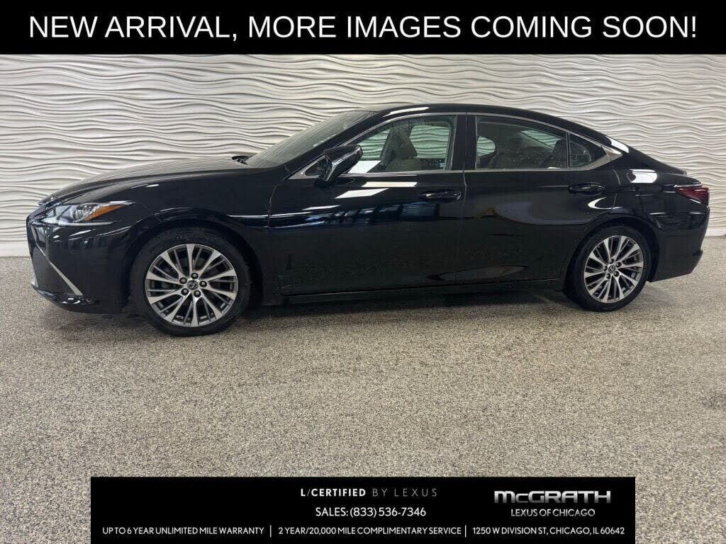 2020 LEXUS ES