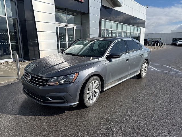 2018 VOLKSWAGEN Passat