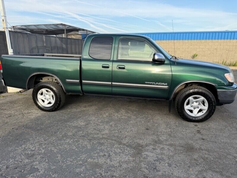 2002 TOYOTA Tundra