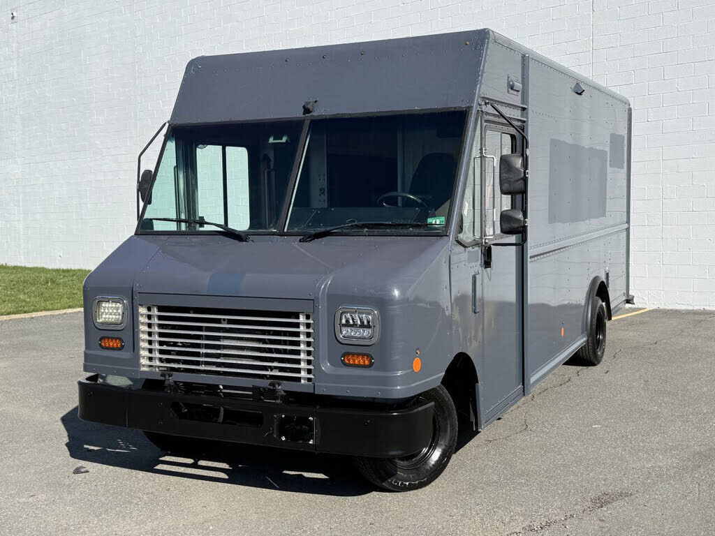 2019 FORD E-450