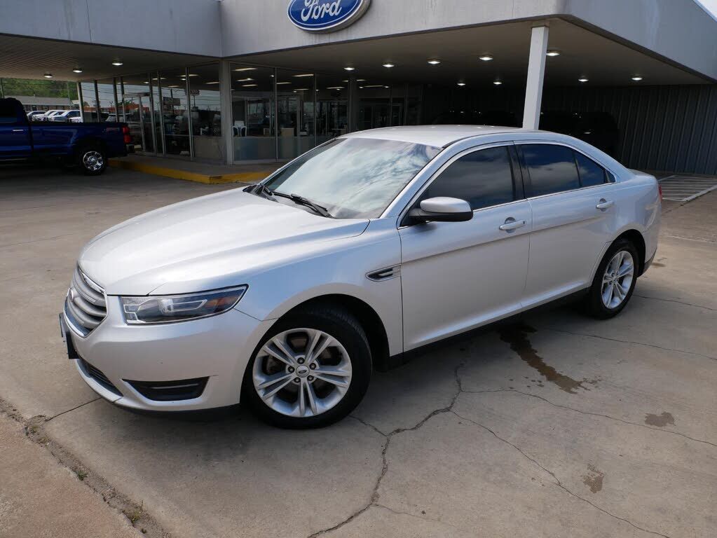 2016 FORD Taurus