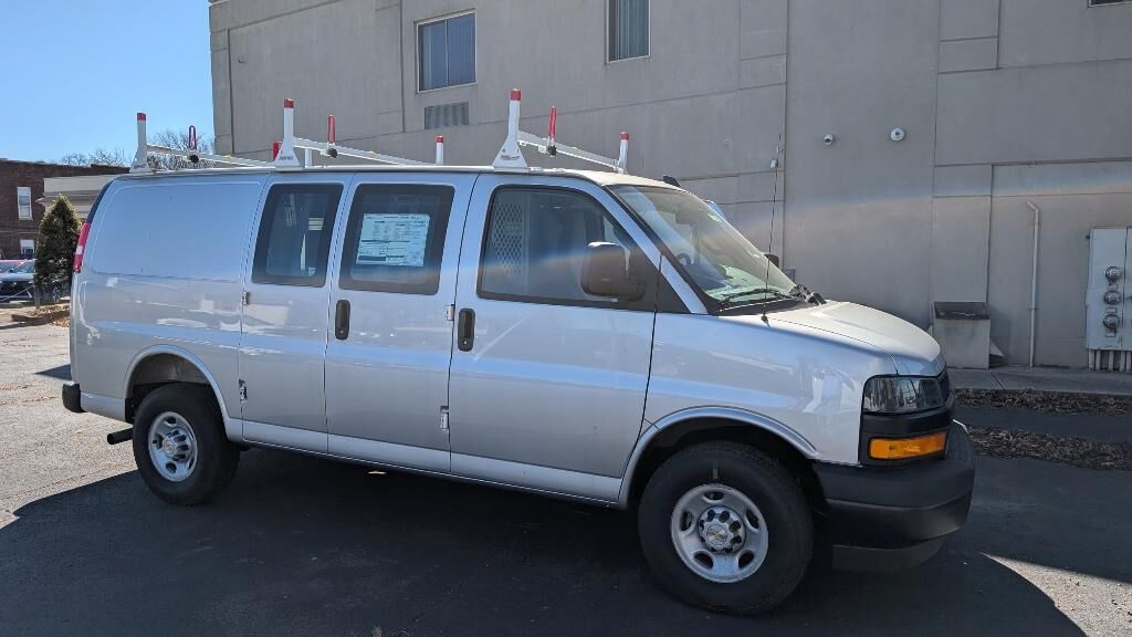 2025 CHEVROLET Express
