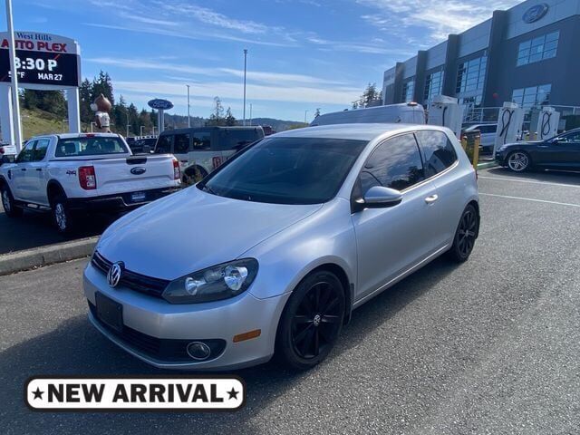 2011 VOLKSWAGEN Golf