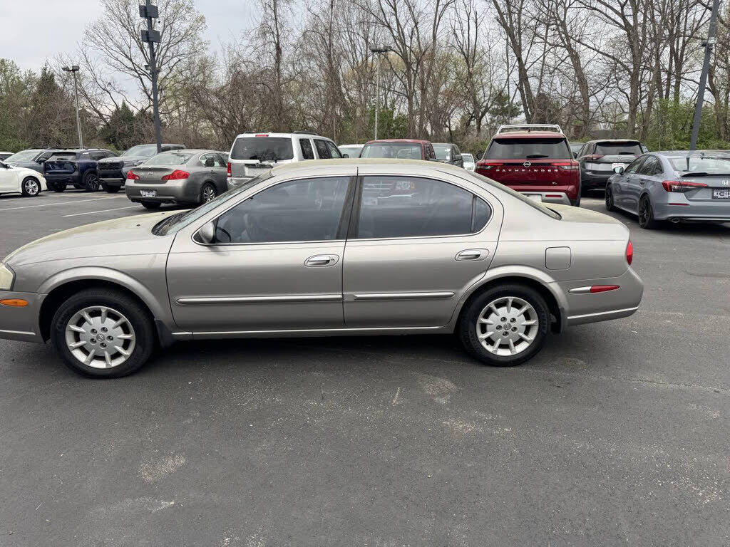 2001 NISSAN Maxima