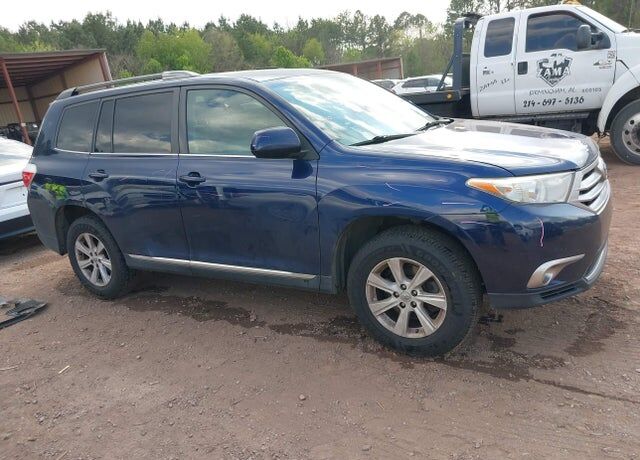 2013 TOYOTA Highlander