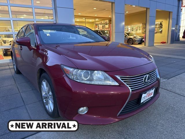 2013 LEXUS ES