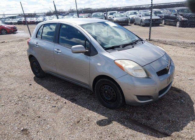 2009 TOYOTA Yaris