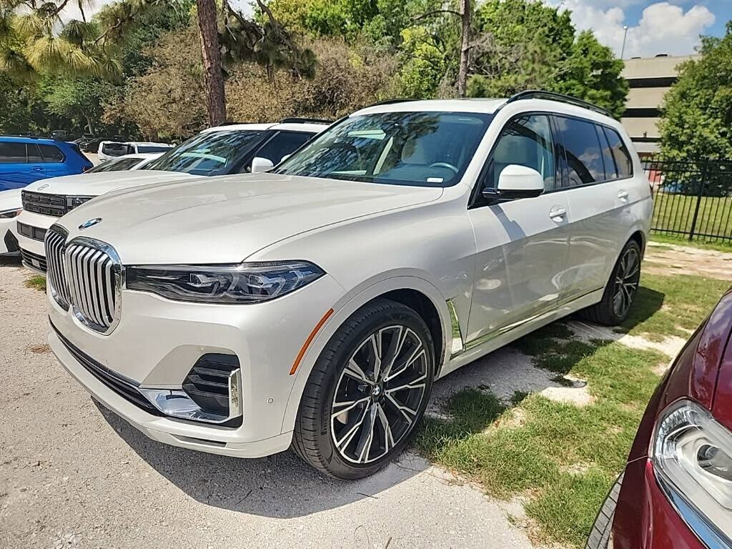 2021 BMW X7
