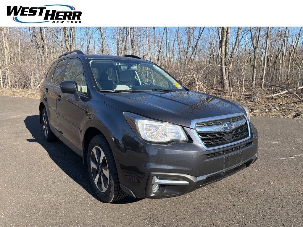 2017 SUBARU Forester
