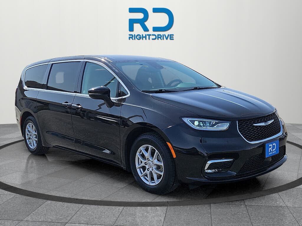 2024 CHRYSLER Pacifica