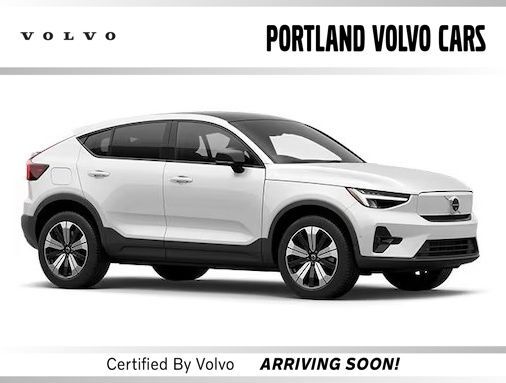 2023 VOLVO C40